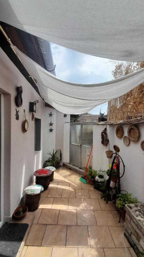 Kosta Apartments Σουμπότικα Εξωτερικό φωτογραφία